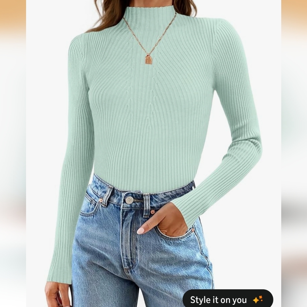 Zesica Mint Green Ribbed Turtleneck, EUC